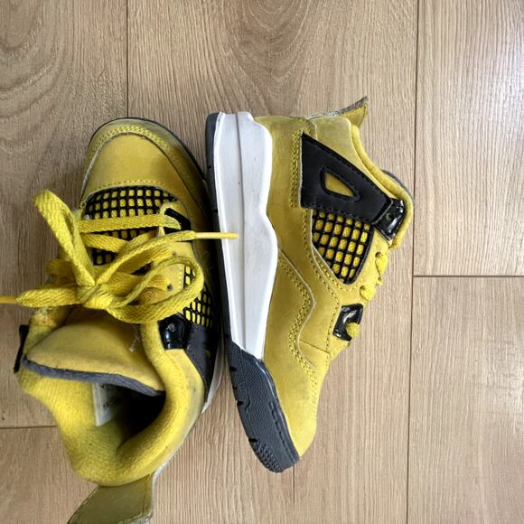 Air Jordan 4 Yellow Color, Baby/Toddler Sneakers Size 9C - Picture 13 of 16